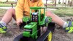 Toy Tror for Children- John Deere Mega Scoop Tror UNBOXING and PLAY