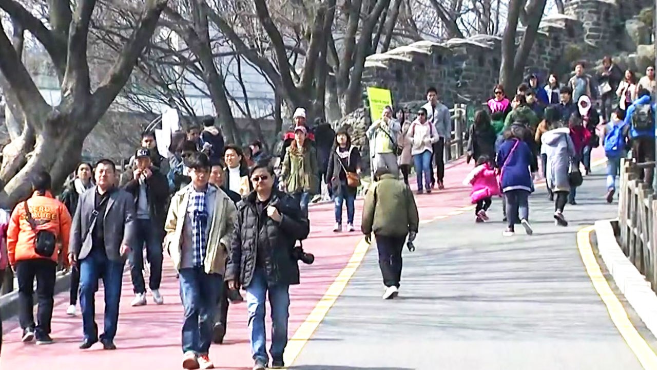 [날씨] 주말 전국 맑고 한낮 포근...큰 일교차 주의 / YTN