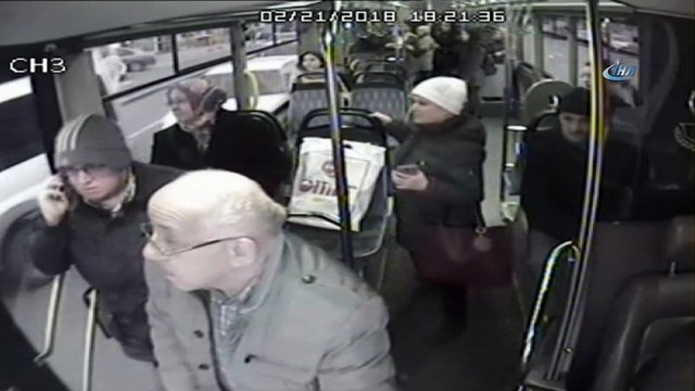 Kahraman otobüs şoförü kalp krizi geçiren kadını hastaneye böyle yetiştirdi