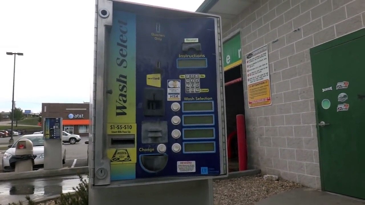 Vector Automatic Car Wash at Eagle Stop Auto Bath, Jefferson City, MO