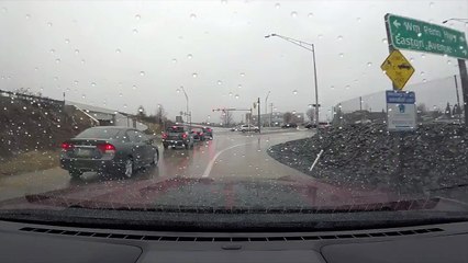 Instant Karma - Il double sur la droite et ...