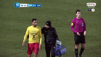 Changement, sortie d'AYARI sur blessure.