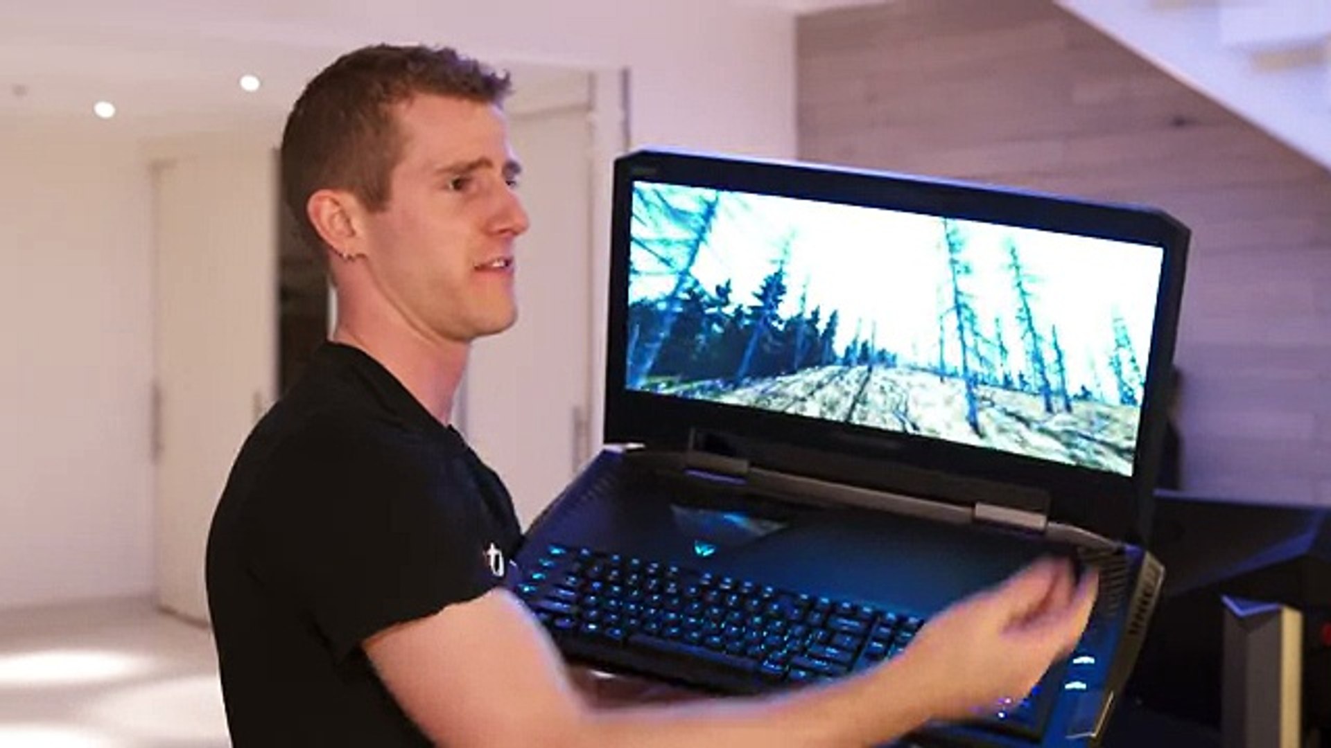Predator Laptop THE BIGGEST & HEAVIEST laptop ever - video Dailymotion