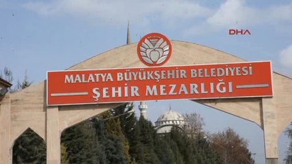 Malatya Eşinin, Boşanmak İstediği İçin Öldürdüğü Kübra Toprağa Verildi