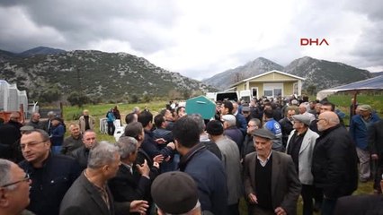 Antalya-2 Saat Arayla Ölen Baba ve Oğul, Yana Yana Defnedildi