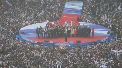 Putin se da un baño de multitudes y promete "brillantes victorias"