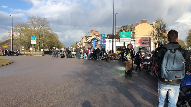 Les motards ont bloqué la place de Gaulle