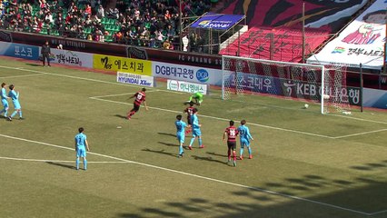 프로축구 개막전 용병 활약 골잔치...포항·강원 첫승 / YTN