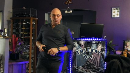 moi qui chante l'amour l'amour l'amour de mouloudji