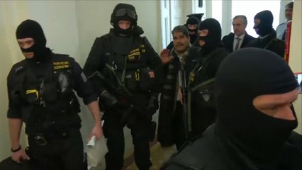 صالح مسلم.. طاردته تركيا وأفرجت عنه التشيك