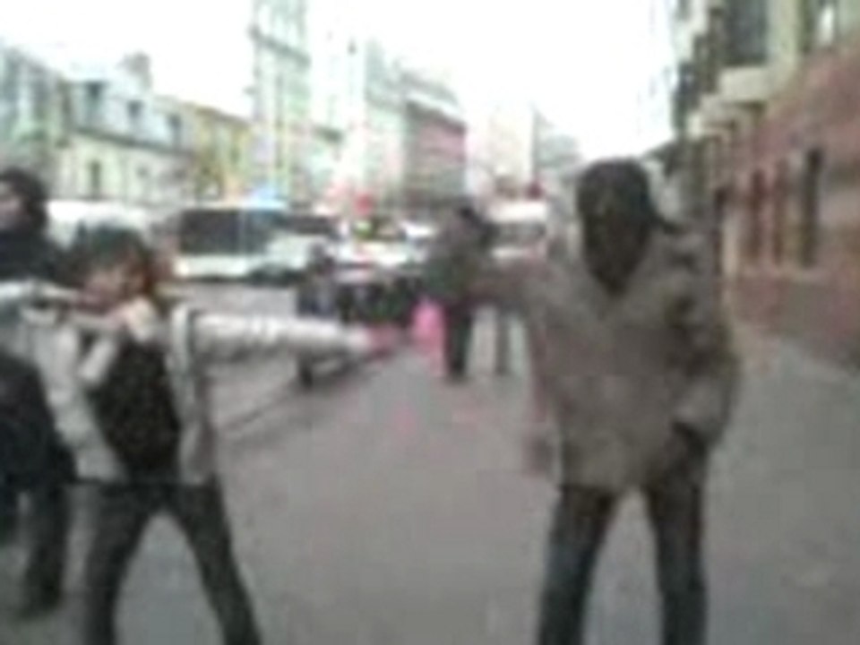 Vanessa et Fatou danse de la techtonik