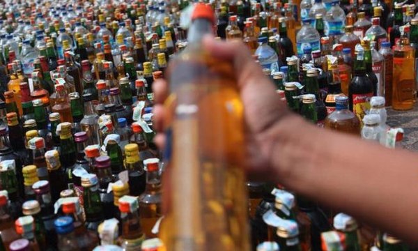 Polda Papua Sita 20 Ton Miras Lokal di Gudang Labora Sitorus