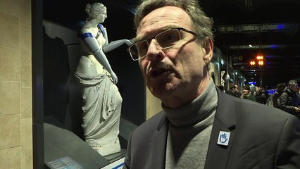 La Venus de Milo recibe "brazos" en París gracias a impresora 3D