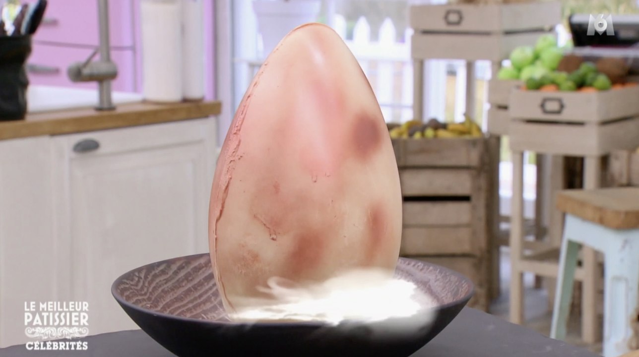 Un oeuf "île flottante" créé par Julien Lepers (LMP) - ZAPPING CUISINE DU 06/03/2018