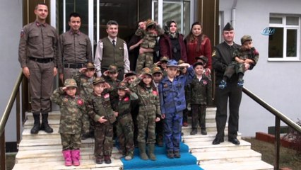 Minik kalplerden Afrin’deki askerlere hediye