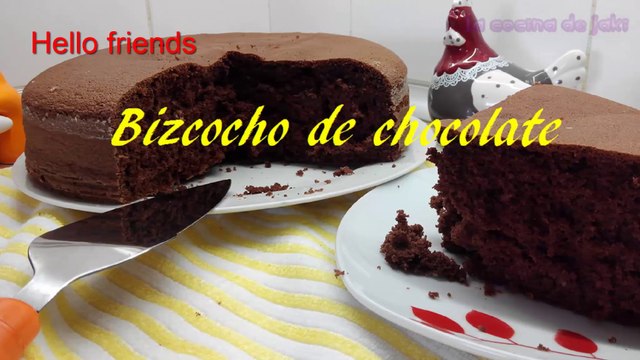 Bizcocho chocolate sin mantequilla ni aceite mas ligero, (Chocolate sponge cake without butter or oil + light)