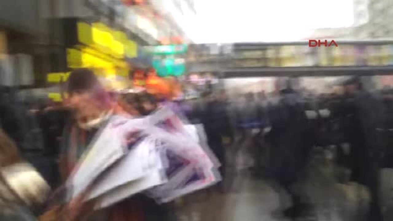 Kadınlar Günü Açıklaması Yapmak İsteyen Gruba Polis Müdahalesi 15 Gözaltı