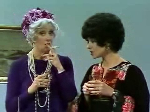 BBC Follow Me Elementary 7.Who’s that