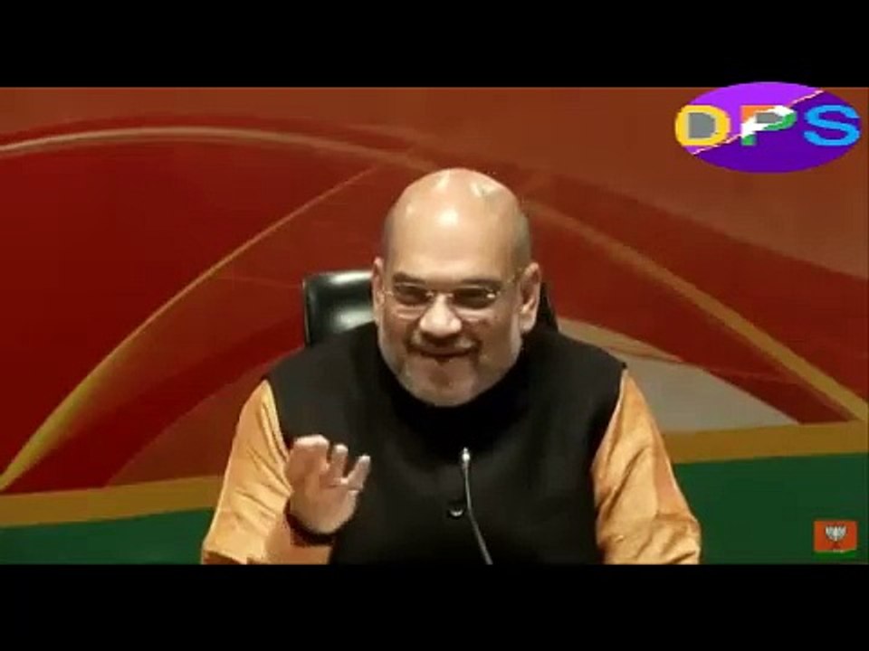 सुना है इटली में चुनाव है - अमित शाह