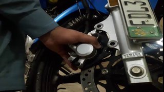 How to change disc brake pads on Yamaha ybr 125 or any other bike