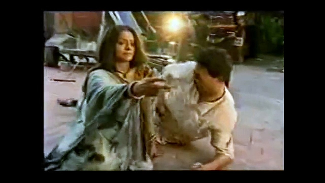 [MP4 480p] Indian smoking woman clip 2
