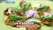 [Happyday]Pork Neck soybean paste chives 맛 된장을 활용한 '돼지목살 된장 부추 쌈'[기분 좋은 날] 20170922