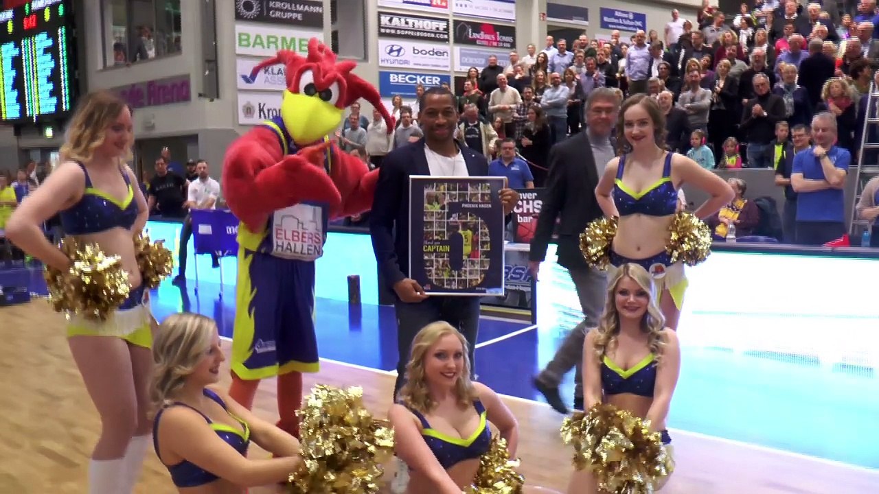 Phoenix Hagen erweist seinem 'ewigen Kapitän' David Bell die höchste Ehre