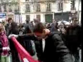 Kriss qui danse comme un bledar