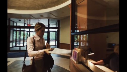 Unsane International Trailer - 1 _ Movieclips Trailers ( 720 X 1280 )