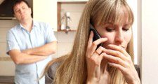 Karısından Şüphelenen Adam, Telefonuna Yüklediği Programla Cinsel İlişkinin Seslerini Duydu