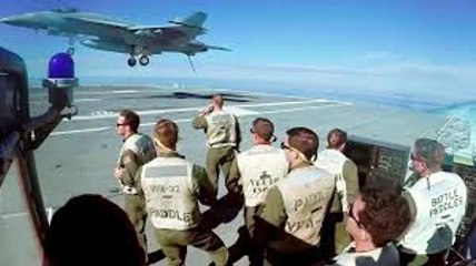 Télécharger la video: Watch Newly Commissioned Aircraft Carrier USS Gerald R. Ford Conducts Flight Operations