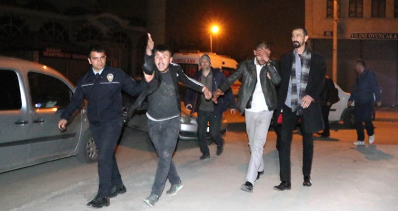 6 Kişiyi Yaralayıp Gazetecilere Saldırdı: Benim Anam Bacım Bakıyor Televizyona