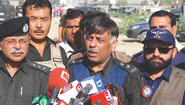 Rao Anwar large as court to resume Naqeeb murder case | Aaj News