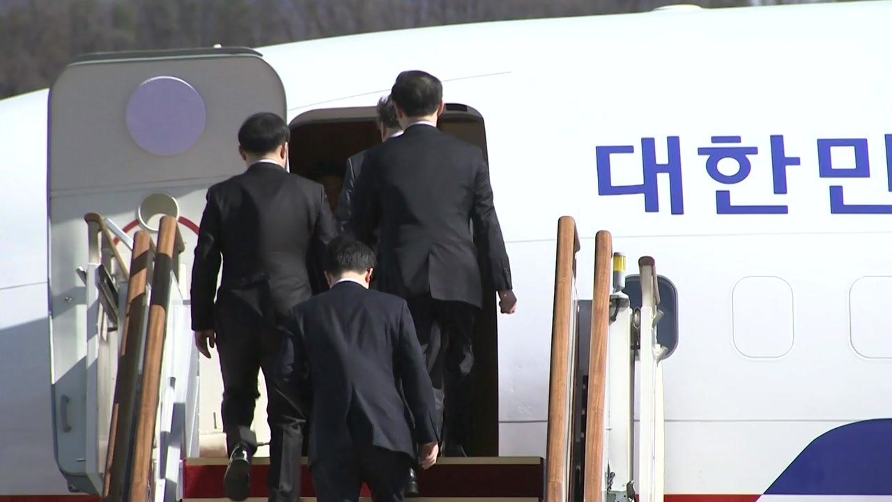 대북 특별사절단 방북...문재인 대통령 친서 전달 예정 / YTN