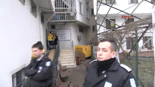 Esenyurt Belediyesi Ek Hizmet Binasında Silah Sesleri