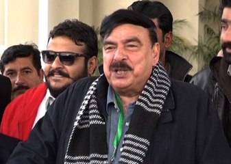 Sheikh Rasheed says PML-N  is targeting the courts | Aaj News