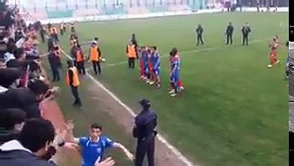 Diyarbakır taraftarı Erciyes'i teselli etti: Paranız yoksa onurunuz var