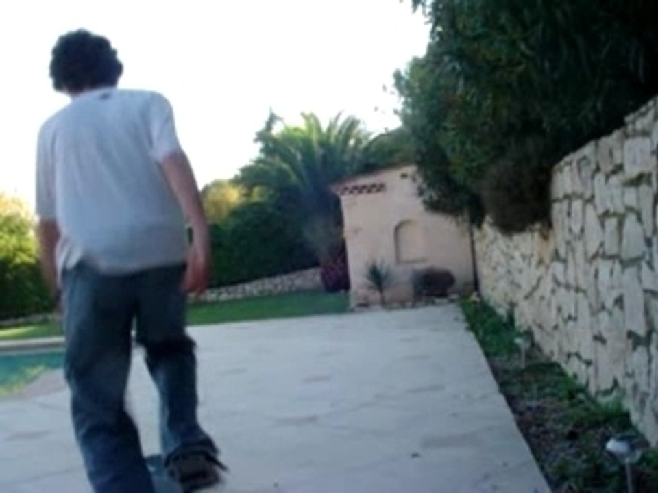 Half-cab flip et flip les sur la tete