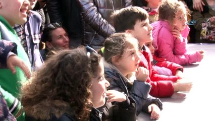 İzmir’de kukla zamanı