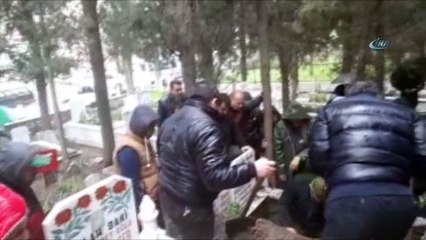 Cani baba öldürdüğü oğlunun cenazesinde böyle görüntülendi