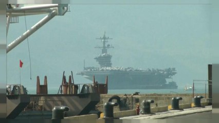 Amerikan askeri gemisi Vietnam limanına girdi
