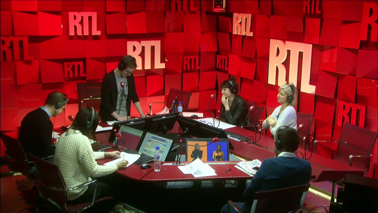 Les Insoumis contre les médias