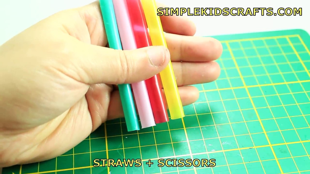 How to Make Miniature Hair Salon Products - 10 Easy DIY Miniature Doll Crafts