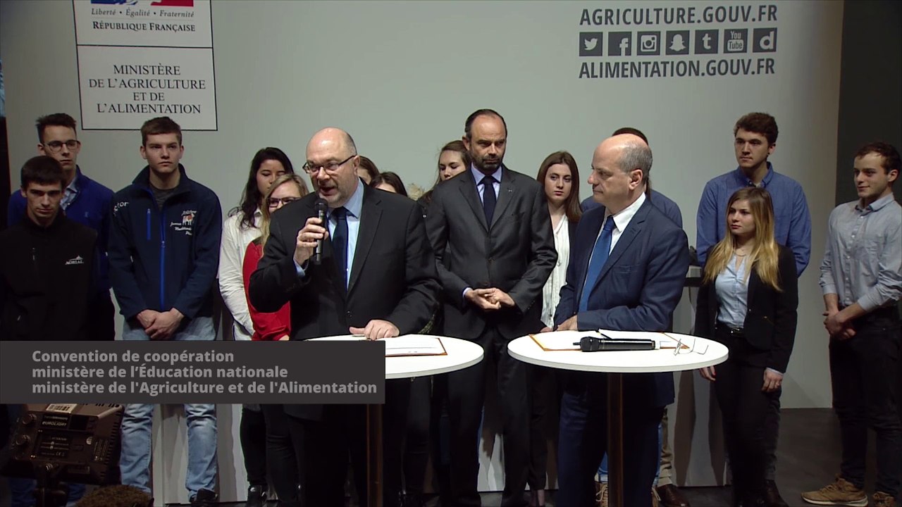 Signature d'une convention de coopération ministère de l’Éducation nationale et ministère de l'Agriculture et de l'Alimentation