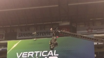 Virginia Tech DB Terrell Edmunds posts 41.5" on vertical jump