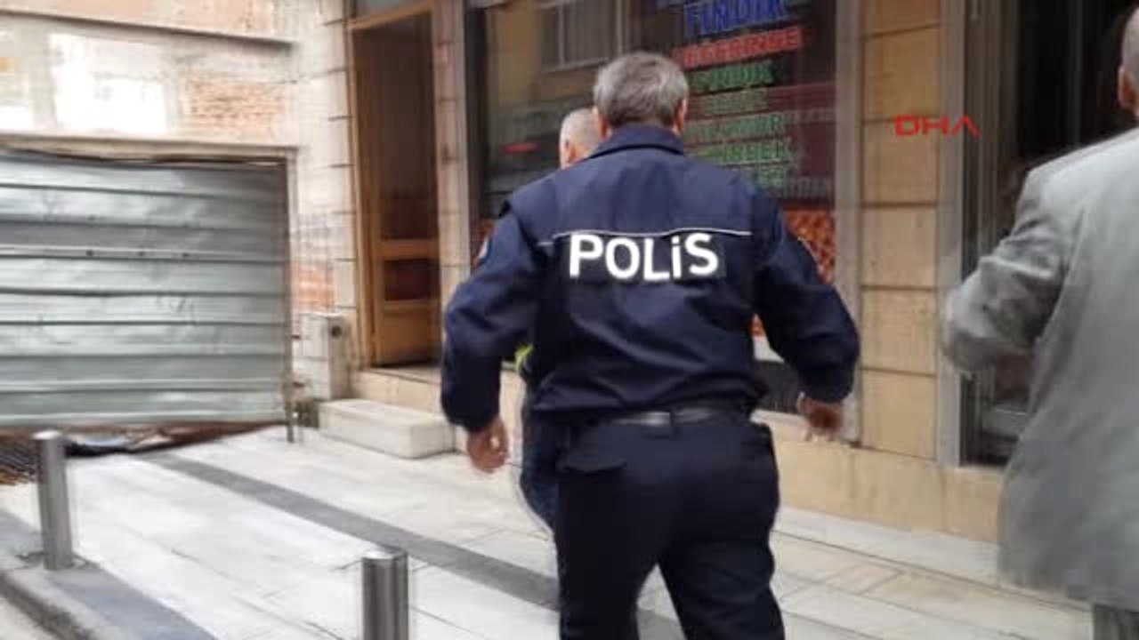 Düzce-Elektrik Isıtıcısı Eşyaları Tutuşturdu, 3 Çocuk Dumandan Etkilendi