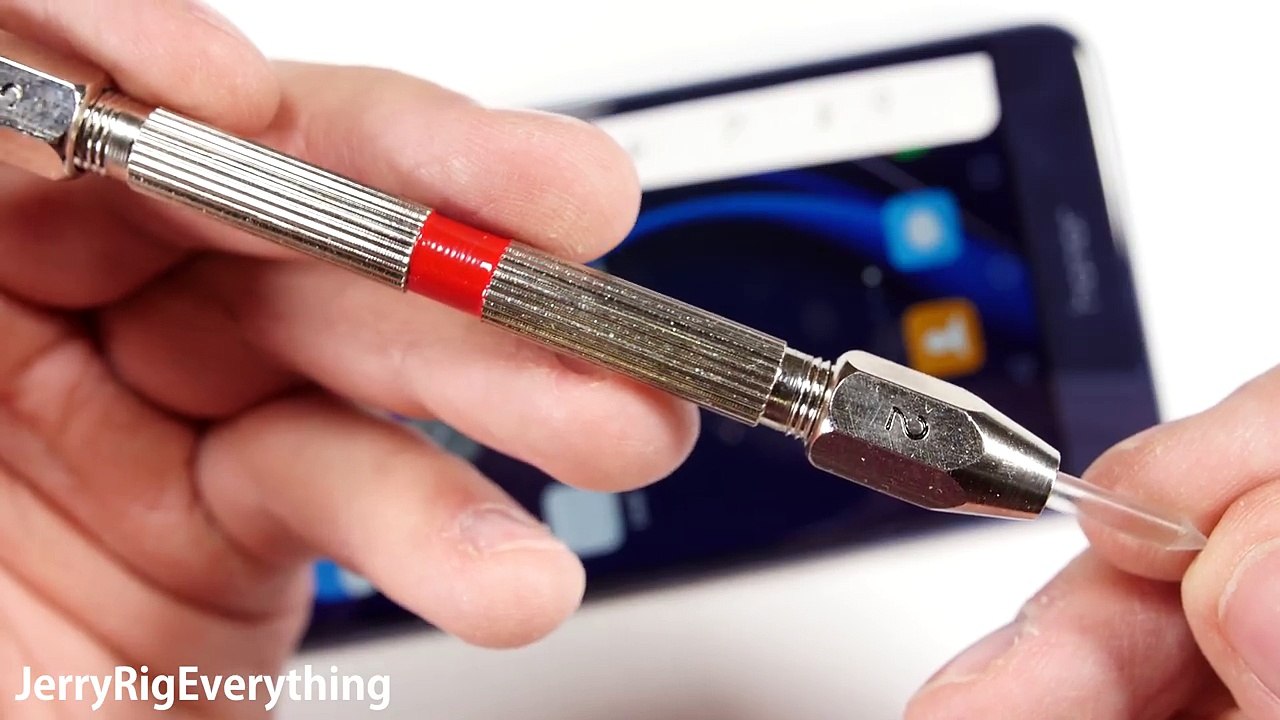 Honor 8 Durability Test - Scratch test - BEND test