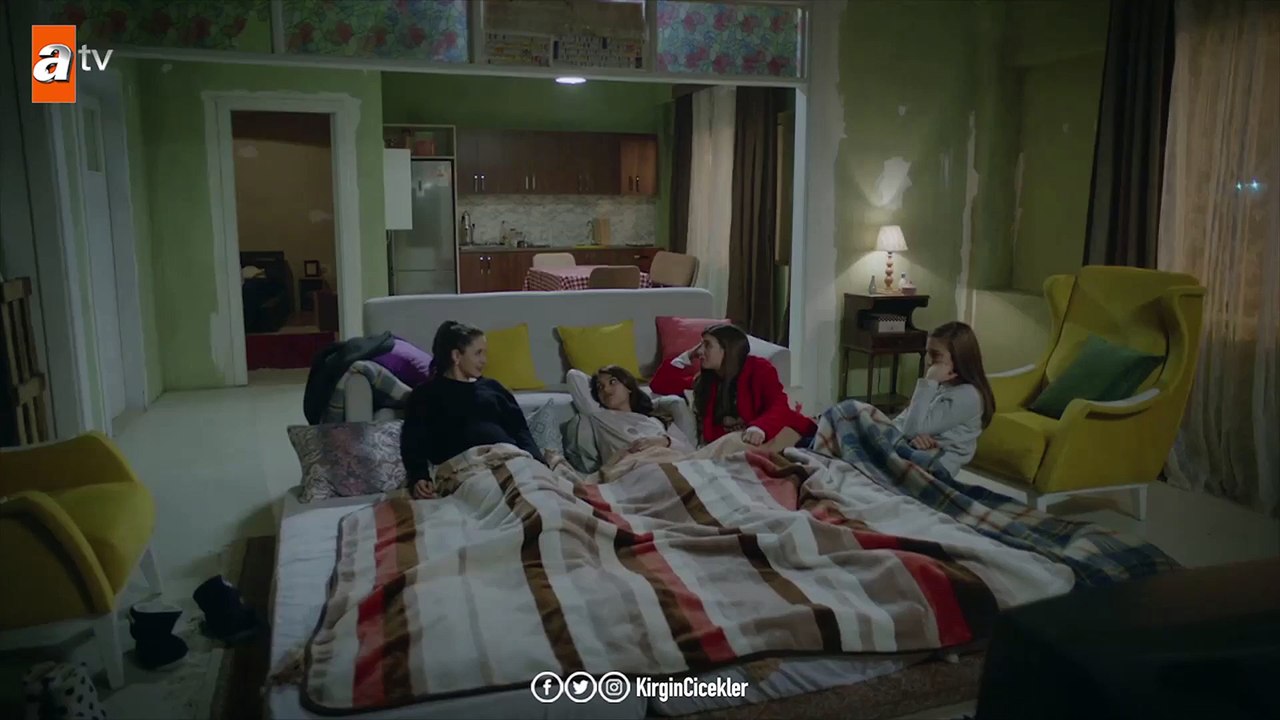 Kızların sivil hayattaki son gecesi! - Kırgın Çiçekler 112.Bölüm