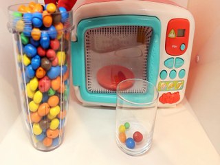 Learn Colors with Squishy Strawberry Cake, Microwave Playset & Kinetic Sand for Children