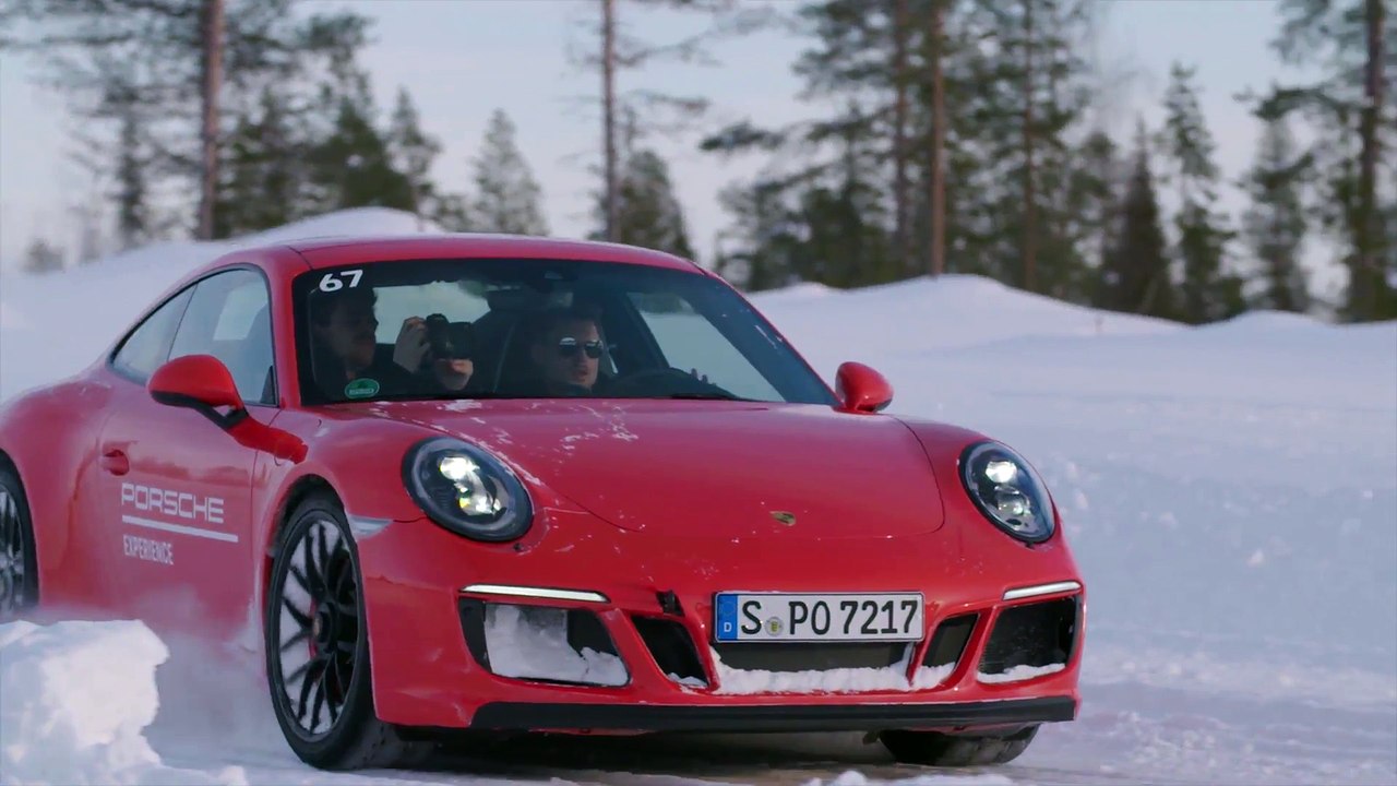Porsche Ice Drive Experience Drifting